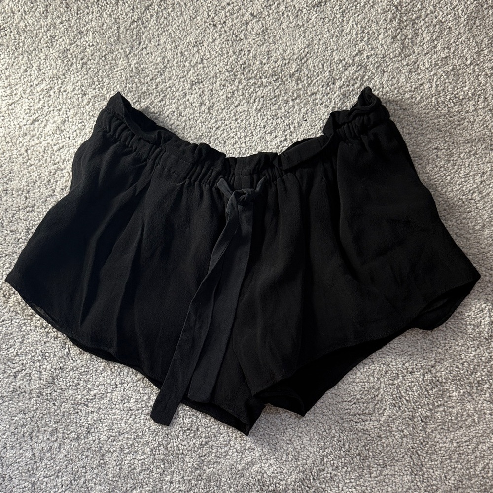 Wilfred High Waist Black Shorts